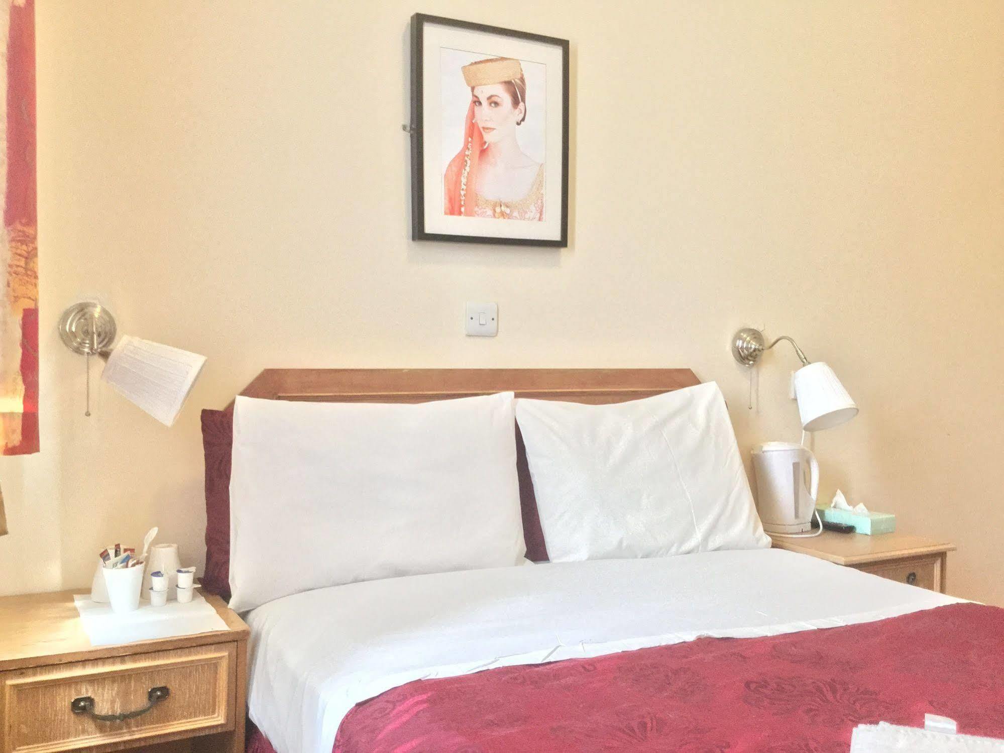 Chiswick Lodge Hotel London Ngoại thất bức ảnh