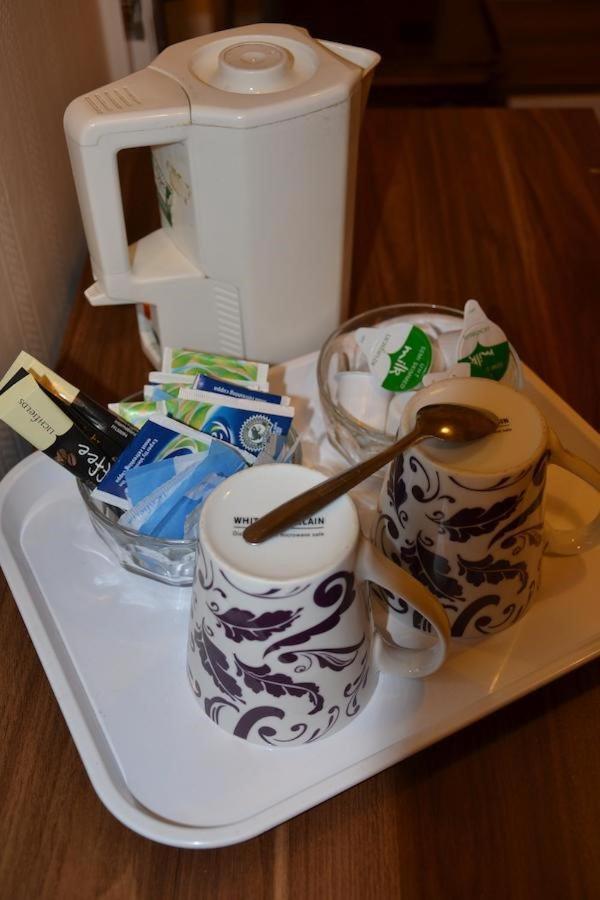 Chiswick Lodge Hotel London Ngoại thất bức ảnh